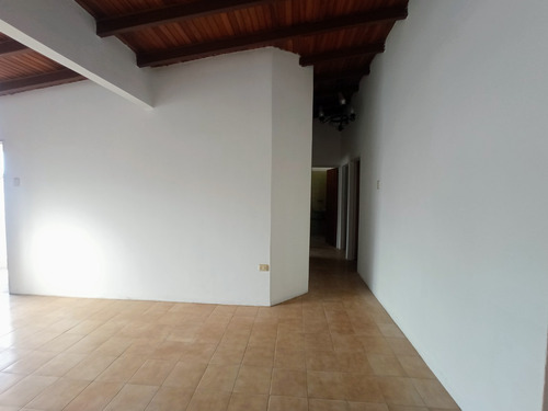 Imagen 4 de 11 de Casa En Venta, Una Sola Planta, Valle Arriba Country En Arjona