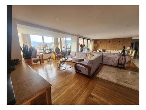 Apartamento En El Poblado Sector Los Balsos