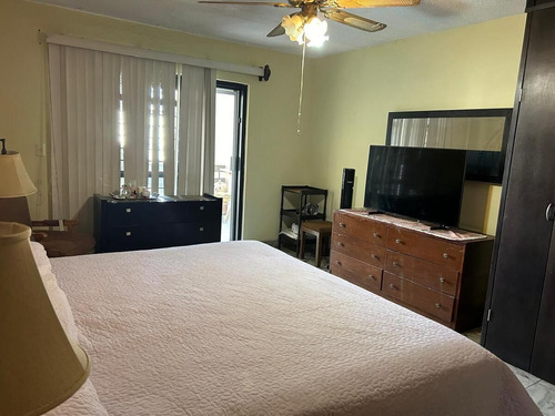 Venta De Casa En Chapultepec Country. Inversión, Zona Fianciera De Gdl.
