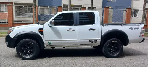 Ford Ranger Xlt / Modelo 2013