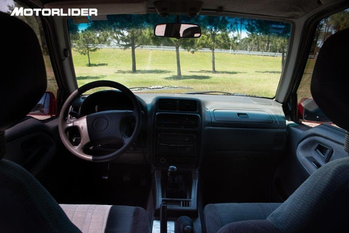 Suzuki Vitara Jlx 4x4 Excelente Estado - Permuta / Financia