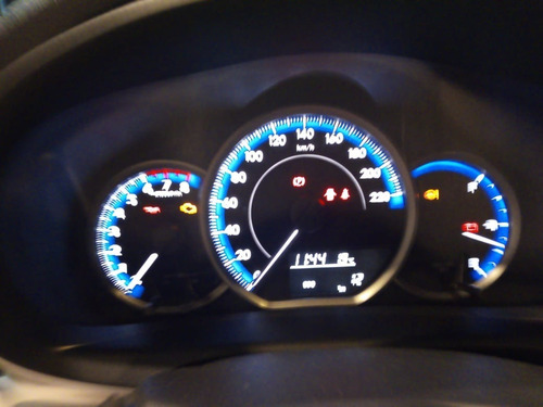Toyota Yaris Xs Mt Hatchback