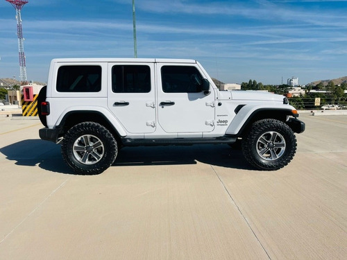 Imagen 2 de 12 de Jeep Wrangler Unlimited Sahara 4x4