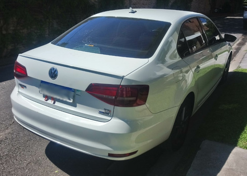 Volkswagen Vento 2017 1.4 Comfortline 150cv