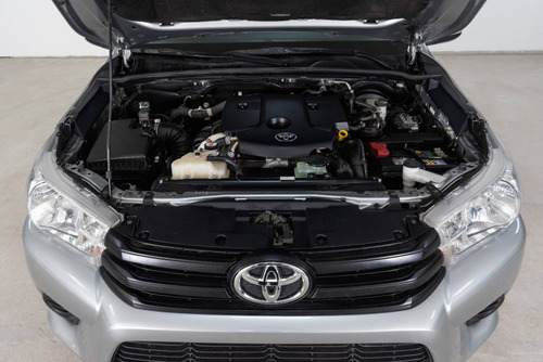 Imagen 14 de 15 de Toyota 2017 Hilux L/16 2.4 Dc 4x2 Tdi Dx