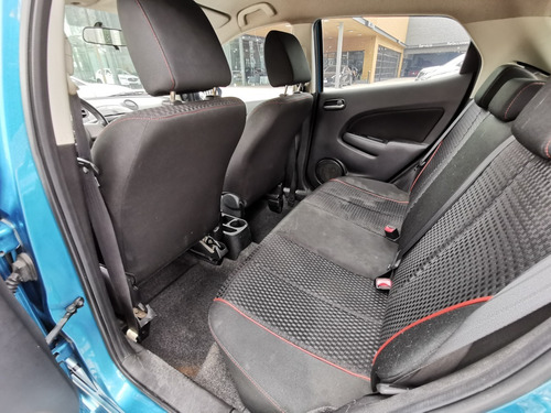 Imagen 10 de 13 de Mazda 2 Touring Hb 2932