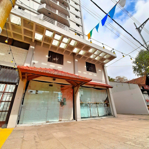 Imagen 2 de 2 de Local 80mts + Vivienda 2 Amb. 3 Baños