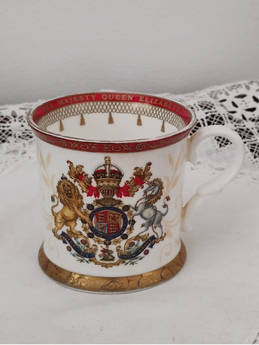 Taza De Coronación Elizabeth Ii