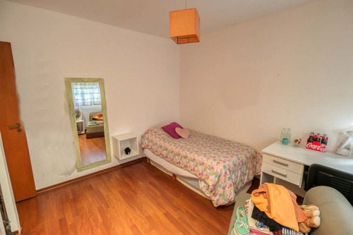 Dúplex De 3 Dormitorios En Venta La Plata. Patio