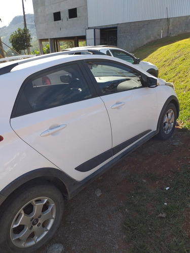Hyundai Hb20x 2014 1.6 Style Flex Aut. 5p