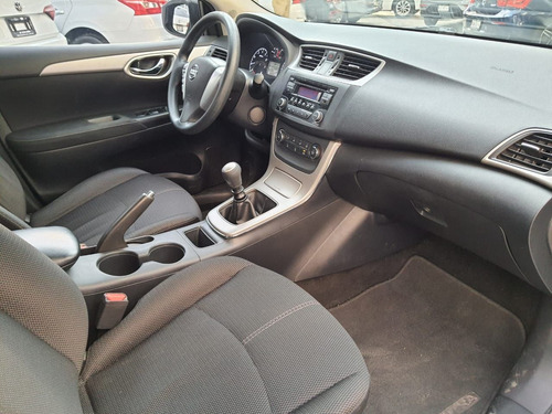 Imagen 9 de 15 de Nissan Sentra 2016 1.8 Sense Mt