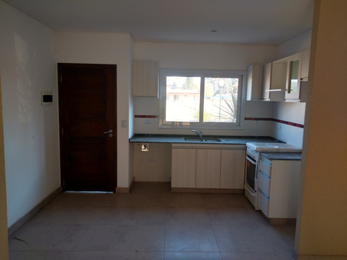 Imagen 2 de 9 de Hermoso Duplex.
