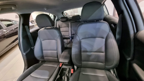 Imagen 8 de 17 de Chevrolet Cruze Lt Automático 5 Puertas