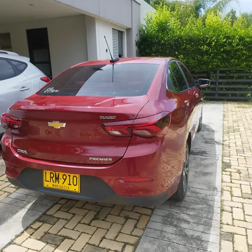 Chevrolet Onix 1.0T Premier Sedan At