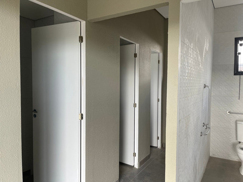 Imagem 7 de 15 de Novidade E Oportunidade! Salas Para Locação Na Vila Carlos Gasparini Em Vinhedo/sp. - Sa00013 - 68804814