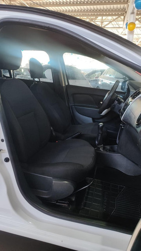 Renault Sandero 1.0 16v Expression Hi-flex 5p
