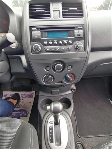 Imagen 12 de 14 de Nissan Versa 2019