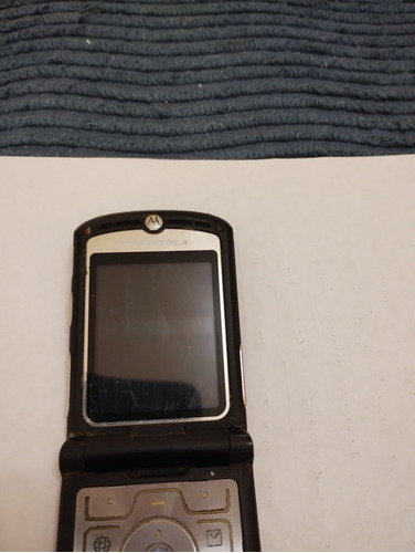 Imagen 3 de 10 de Motorola V 3 Blak No Funciona Se Vende Para Repuestos