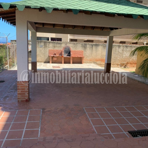 Imagen 9 de 10 de Apartamento De 59m2 En La Llanada, Edo. La Guaira Ref 064