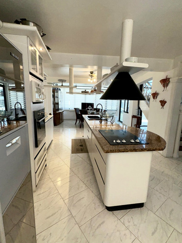 En Venta Doble Parcela Casas Bote A -doris Rodriguez
