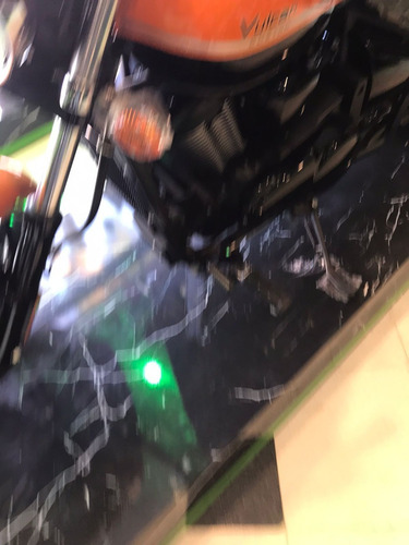 Imagen 17 de 20 de Kawasaki Vulcan 900 Custom 2022 0km Naranja