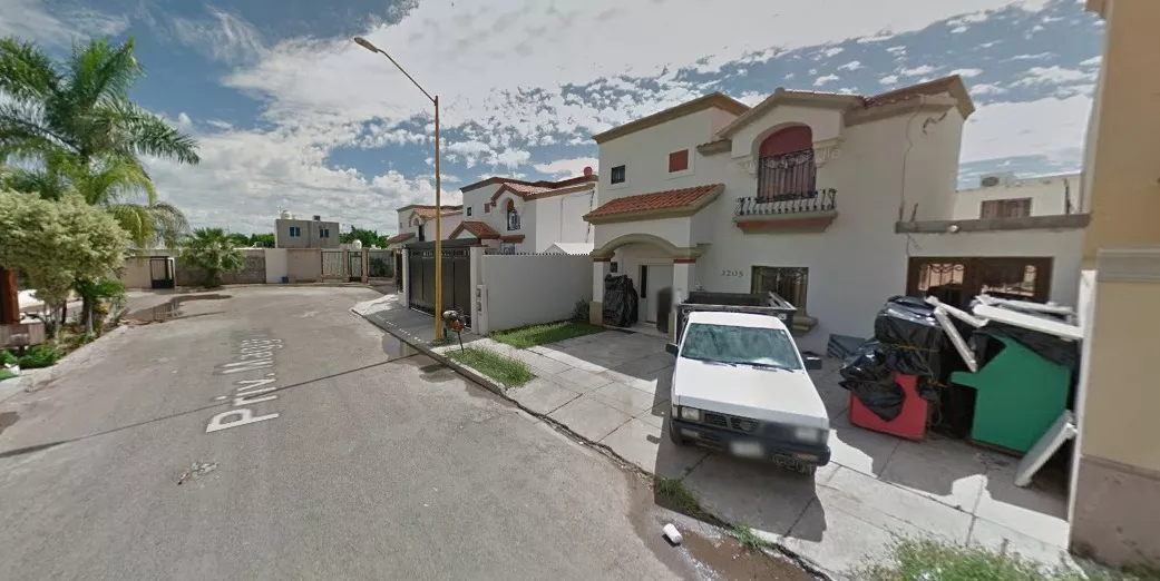 Casa En Venta En La Colonia Montecarlo, Ciudad Obregón, Sonora. Lr