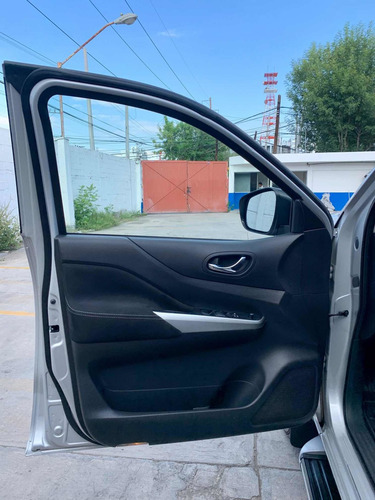 Imagen 9 de 14 de Nissan Np300 Frontier 2018 2.5 Le Aa Mt