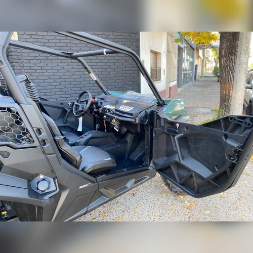 Imagen 8 de 8 de Can Am Commander 700