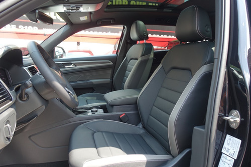 Imagen 8 de 13 de Volkswagen Teramont Cross Sport 2021