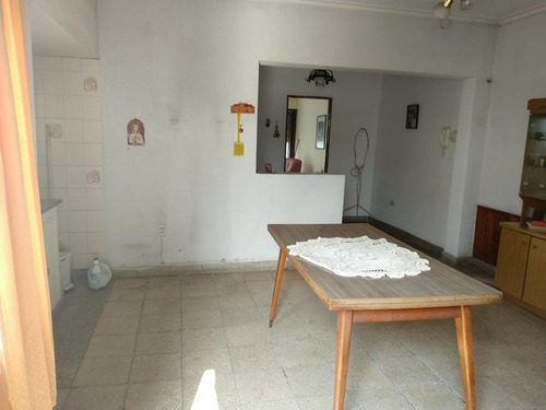 Imagen 15 de 27 de Venta Casa 2 Dormitorios, Garage Y Patio En Tolosa 530 Y 117
