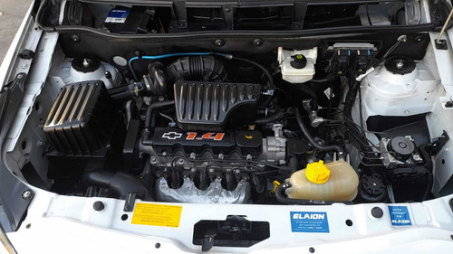 Chevrolet Agile 1.4 Ls 2015