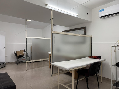 Venta Local Comercial Al Frente - 12 E/ 34 Y 35 - La Plata