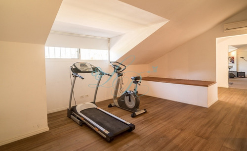 Exclusiva Residencia En Mansa- Ref: 360