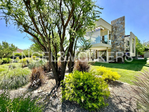 Imagen 1 de 23 de Excelente Casa En La Hacienda Borde Cancha