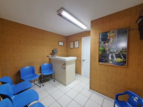 Consulta Médica, Edificio Médico Salvador, Providencia.