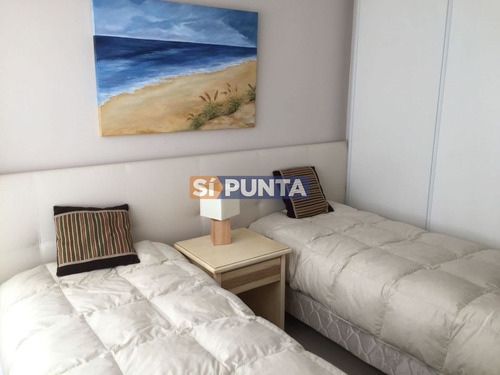 Imagen 10 de 23 de En Venta Excelentes Servicios 3 Dormitorios En Suite Y Dependencia