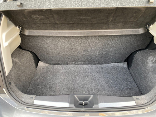 Imagen 11 de 15 de Nissan March Advance Mt 2020