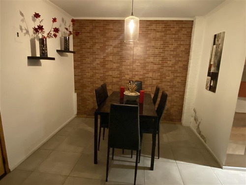 Imagen 8 de 17 de Depto Remodelado. 3 Dorm, 1 Baño, Porcelanato, Loggia