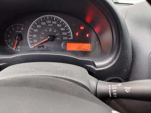 Nissan Versa 1.6 A/C Mt