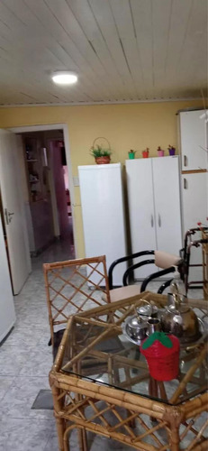 Casa En Venta - 3 Dormitorios 3 Baños - 400mts2 - Azul
