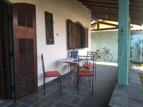 Imagem 12 de 14 de Ótima Casa Com 2 Quartos, Perto Da Praia E Comércios!