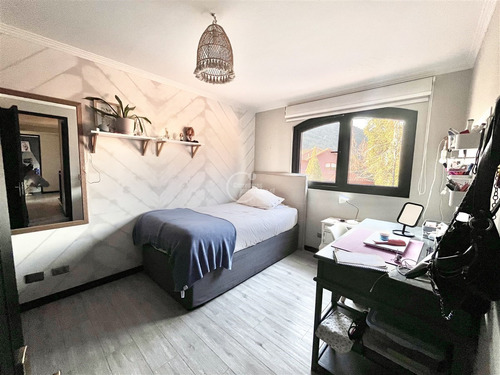 Casa En Venta De 6 Dorm. Condominio Los Trapenses