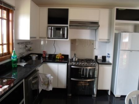 Casa Em Vila Nova Com 3 Dormitórios - Mi8525