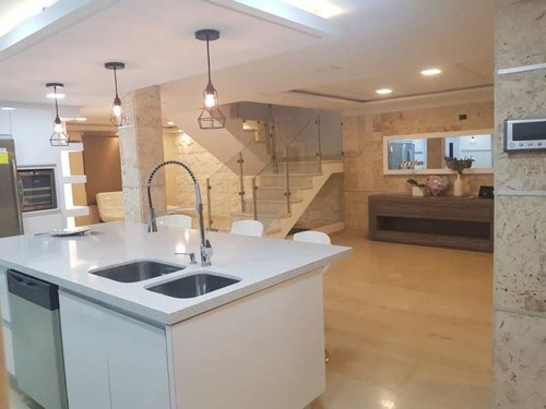 Imagen 5 de 11 de Venta De Hermosa Casa Quinta En La Urb. Prebo Ii Valencia Foc-577