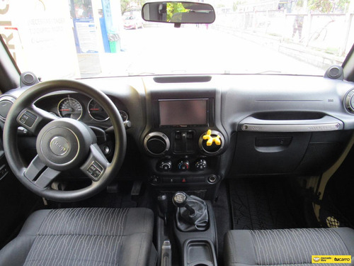 Imagen 16 de 25 de Jeep Wrangler 3.8 Sport
