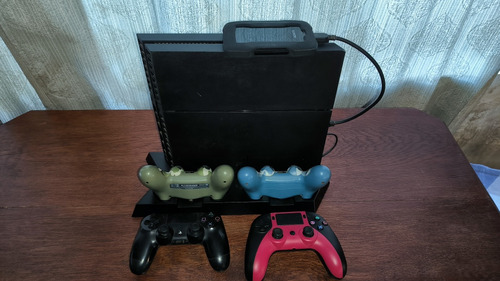 Playstation 4 Fat + Base De Carga + 4 Controles + 1t Hdd Ext