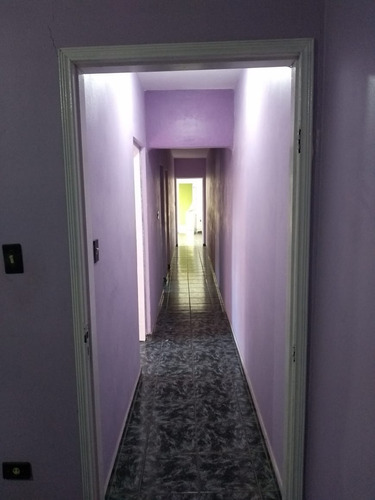 Imagem 27 de 30 de Casa Ampla Com 4 Quartos, Jardim, 4 Vagas De Garagem E 2 Banheiros,