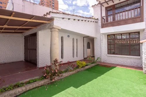 Casa En Arriendo/venta En Santa Ana Occidental. Cod A15547