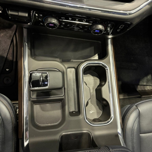 Chevrolet Silverado Chevrolet Silverado High Country V8 Automatica V8 5.3N 360CV