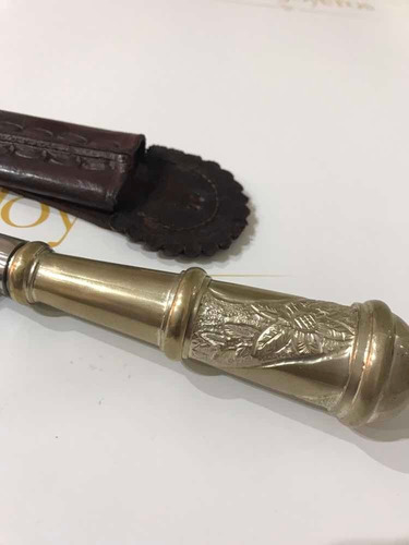 Cuchillo Criollo Hoja 3 Claveles 15 Cm. Cabo Plata. Tuset.